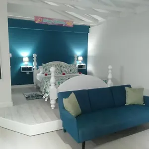 casa-del-vega.comcaribbean.com/