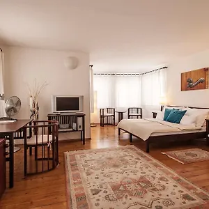 domus-henrici-boutique-hotel.praguehotelsweb.com/